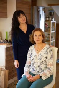 Dr-Maie-Matsenas-pildistamine-Foto-Jane-Vogt-026-Maie-Matsenas-ja-Evelin-Kuldkepp