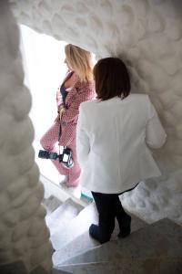 Dr-Maie-Matsenas-pildistamine-Foto-Jane-Vogt-139-Karen-Harms-ja-Liina-Kumm