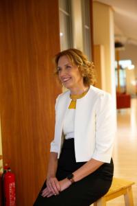 Dr-Maie-Matsenas-pildistamine-Foto-Jane-Vogt-219-Maie-Matsenas