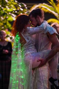 Merit-Raju-raamatu-Puha-armastus-esitlus-Foto-Evelin-Kruus-1-Merit-Raju-ja-Tauri-Vahesaar