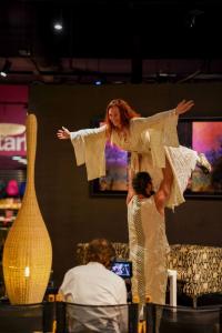 Puha-armastus-raamatuesitlus-Apollos-Foto-GoodNews-Evelin-Kruus-29-Merit-Raju-ja-Tauri-Vahesaar