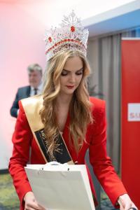 Naiskogu-Kadri-juubelikonverents-Foto-GoodNews-Alice-Martin-08-Brigitta-Liivak