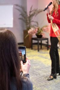 Naiskogu-Kadri-juubelikonverents-Foto-GoodNews-Alice-Martin-11-Brigitta-Liivak