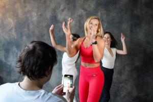 Janika-Koch-Mae-vottepaev-Foto-GoodNews-Evelin-Kruus-159-Janika-Koch-Mae-Triinu-Gaver-Virko-Veskoja-ja-Monika-Kuzmina