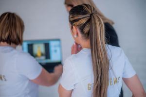 Kristi-Joeorg-vottepaev-Foto-GoodNews-Karen-Harms-28-Kristi-Joeorg-Liina-Kumm-ja-Monika-Kuzmina