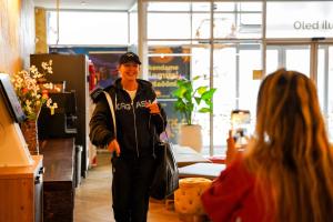 Anu-Saagimi-Elamus-Spa-visiit-Foto-GoodNews-Evelin-Kruus-03-Anu-Saagim-ja-Monika-Kuzmina