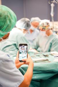 Dr-Siim-Simmo-toopaev-Foto-GoodNews-Evelin-Kruus-155-Dr-Siim-Simmo-ja-Monika-Kuzmina