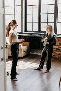 Mats-Soomre-vottepaev-Foto-GoodNews-Lisbeth-Mugame-08-Triinu-Gaver-ja-Helena-Laus