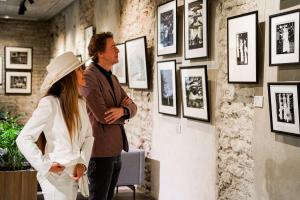 Dr-Siim-Simmo-Telehommikus-Foto-GoodNews-Evelin-Kruus-65-Siim-Simmo-ja-Monika-Kuzmina