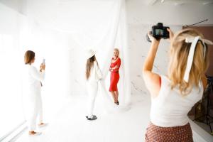 Olesija-Saue-vottepaev-Foto-GoodNews-Evelin-Kruus-040-Olesija-Saue-Joanna-Koovit-Karen-Harms-ja-Monika-Kuzmina