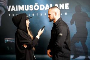 Vaimusodalane-esilinastus-Foto-GoodFight-Evelin-Kruus-074-Maxim-Vorovski-ja-Monika-Kuzmina