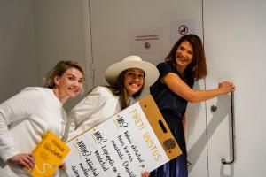 Kati-Orav-Kanal-2-Ohtu-salvestus-Foto-GoodNews-Evelin-Kruus-33-Kati-Orav-Monika-Kuzmina-ja-Veronika-Tigasoo