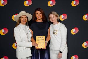 Kati-Orav-Kanal-2-Ohtu-salvestus-Foto-GoodNews-Evelin-Kruus-50-Kati-Orav-Monika-Kuzmina-ja-Veronika-Tigasoo