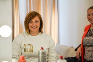 GoodNews-tiimiliikmete-pildistamine-Foto-GoodNews-Evelin-Kruus-08-Liina-Kumm-ja-Maie-Jaomaa