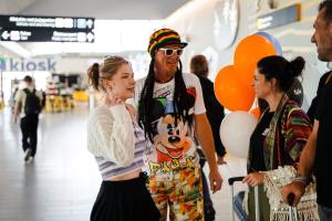 Hollandi-saunameistrite-saabumine-Foto-GoodNews-Evelin-Kruus-29-Johanna-Jakobson-Kaupo-Sormus-Ashley-Fijma-ja-Gideon-Fijma