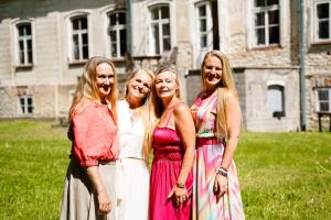 Naiste-Heaolufestivali-koosolek-Foto-GoodNews-Evelin-Kruus-195-Lilia-Martmaa-Terri-Mang-Kristel-Treier-ja-Vivian-Unt