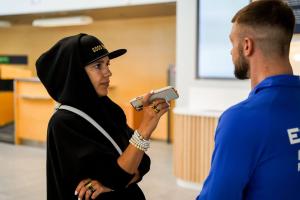 Markus-Mittal-ja-Kristo-Mannistu-Tallinna-Lennujaamas-Foto-GoodFight-Evelin-Kruus-02-Monika-Kuzmina-ja-Kristo-Mannistu