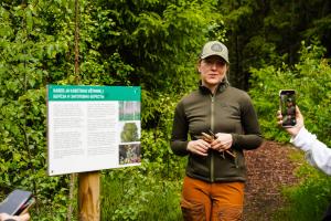 Saunavihtade-tegemine-Foto-GoodNews-Evelin-Kruus-061-Paivi-Paasu-Kreutzwald-Prii