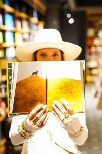 Kohtumine-Rahva-Raamatus-Foto-GoodNews-Evelin-Kruus-03-Monika-Kuzmina