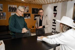 Dr-Sander-Kutner-Raadio-Kukus-Foto-Joosep-Ints-011-Monika-Kuzmina-Sander-Kutner-Neeme-Raud